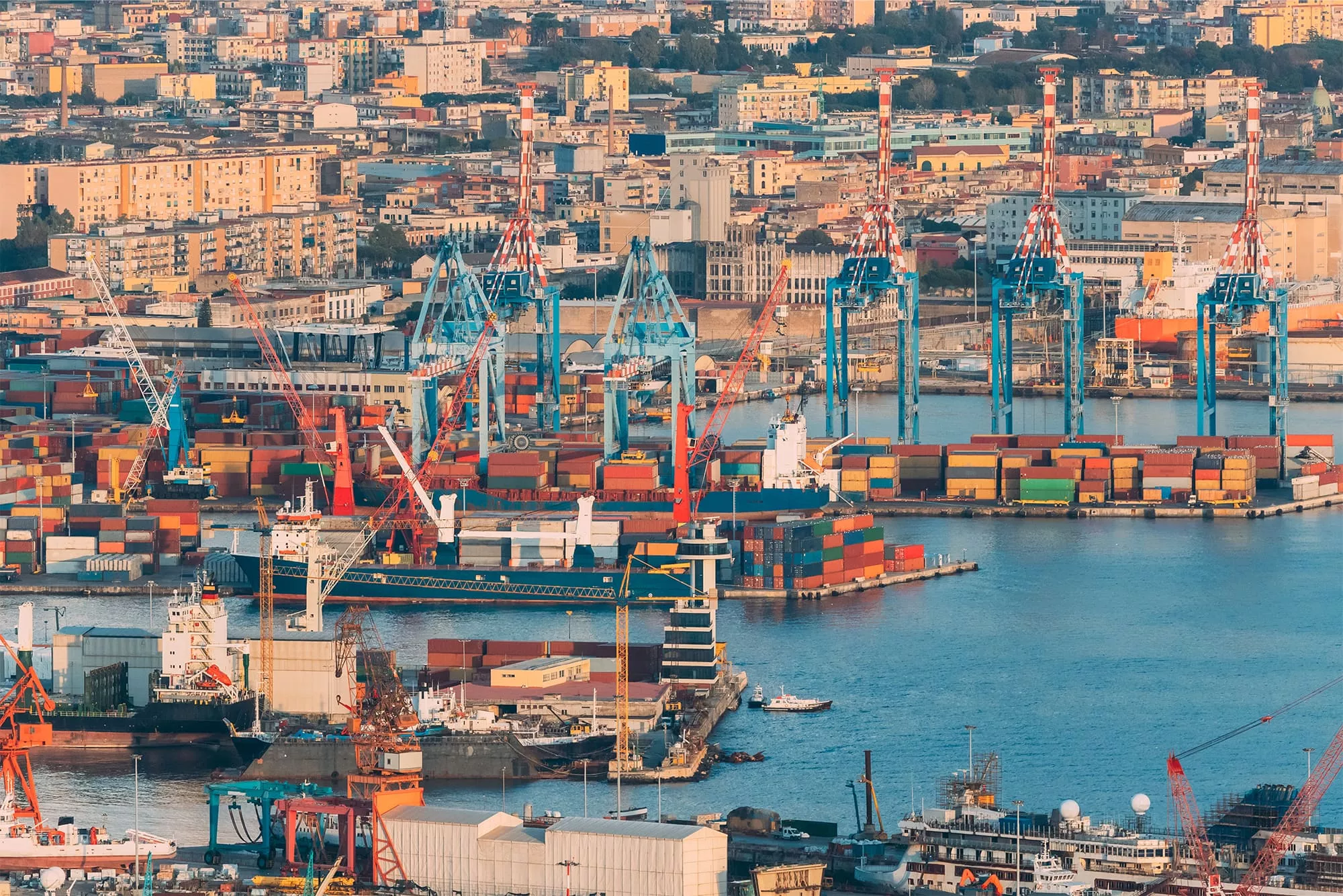 Port infrastucture city Mediteranee