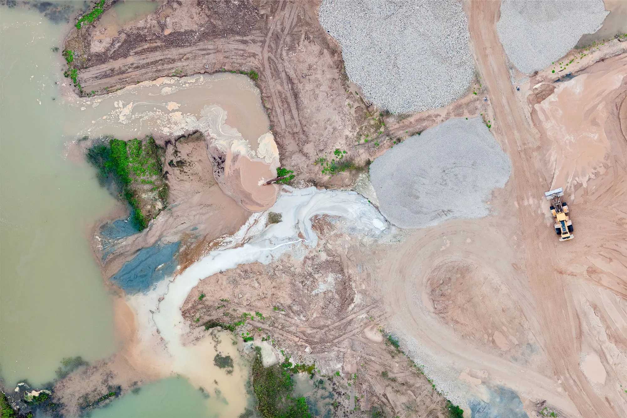 Water quality monitoring mining pollution